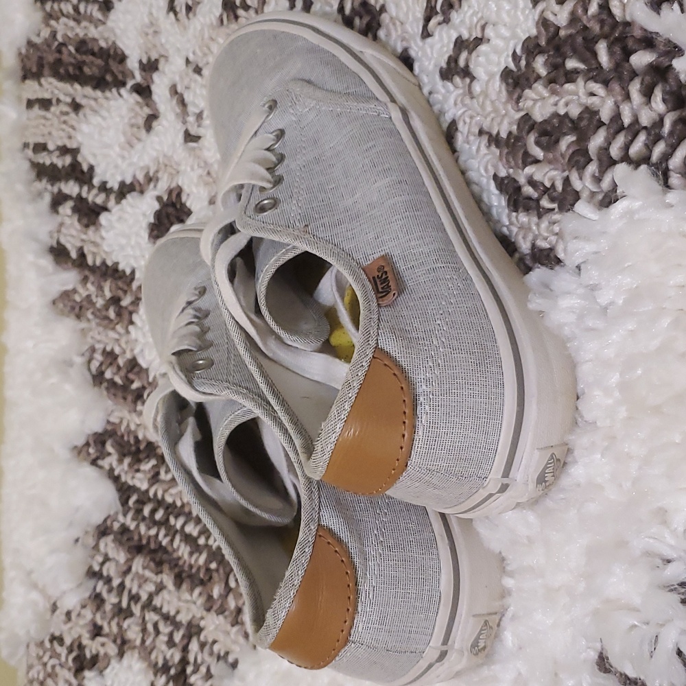 Vans gray laceup sneaker women's 8.5